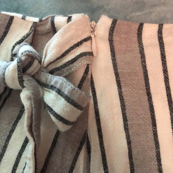 Forever 21 Gray and White Striped Skirt - Picture 4 of 5